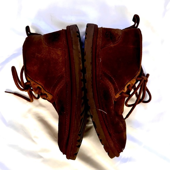 UGG womens Neumel Boot Sherpa lined - Picture 5 of 11